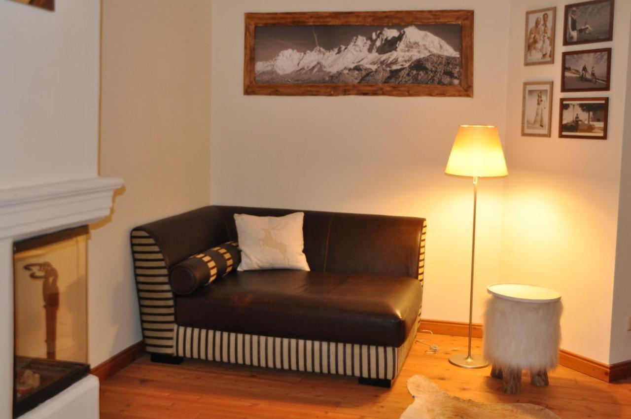 Haus Treffer Hotel เคิร์ชดอร์ฟ อิน ทิโรล ภายนอก รูปภาพ
